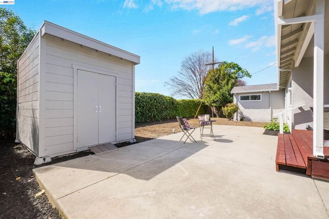 30683 Vanderbilt St, Hayward, CA 94544