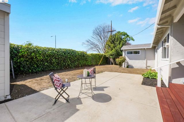 30683 Vanderbilt St, Hayward, CA 94544