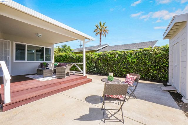 30683 Vanderbilt St, Hayward, CA 94544