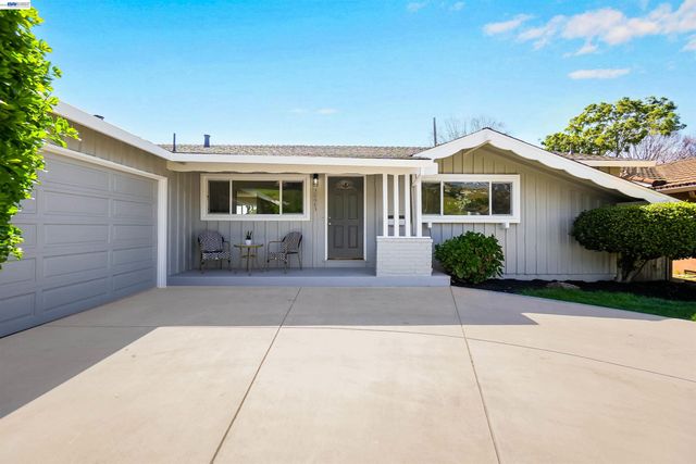 30683 Vanderbilt St, Hayward, CA 94544