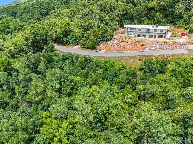 16012 Greentree Trail SE, Huntsville, AL 35803