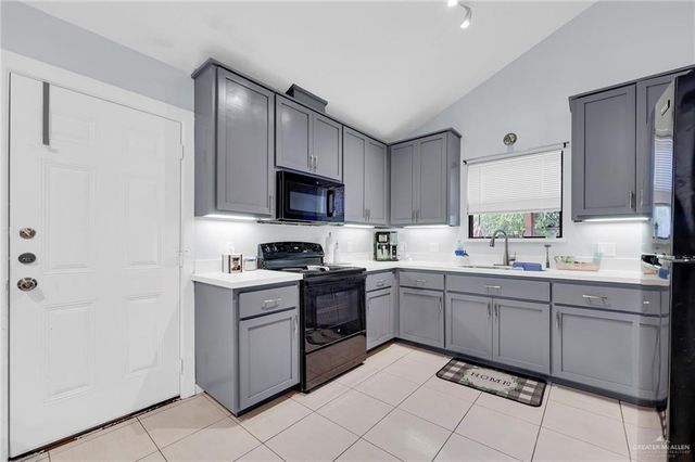 303 S Ridge Lane, San Juan, TX 78589