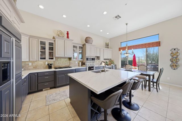 2223 W HAZELHURST Court, Anthem, AZ 85086