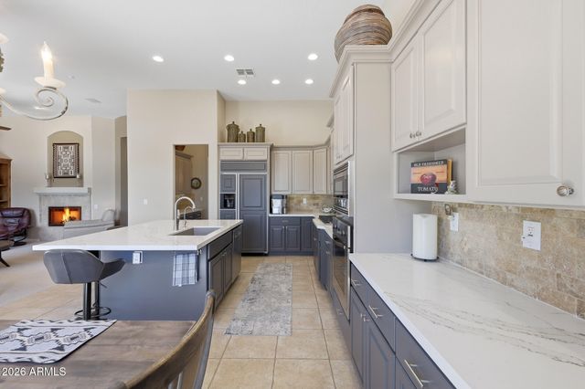 2223 W HAZELHURST Court, Anthem, AZ 85086