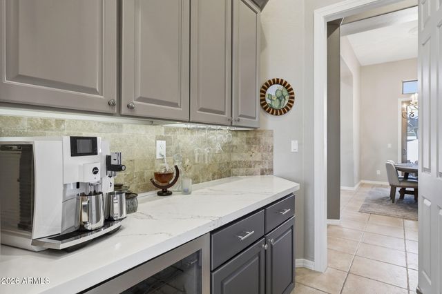 2223 W HAZELHURST Court, Anthem, AZ 85086