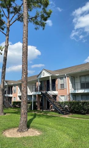 12735 Whittington Drive 05-075, Houston, TX 77077