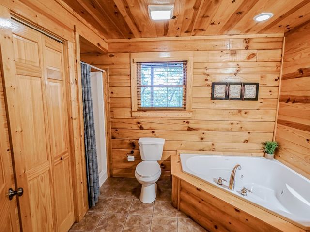 4723 Riversong Ridge Way, Sevierville, TN 37876