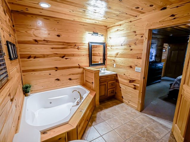 4723 Riversong Ridge Way, Sevierville, TN 37876