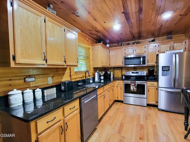 4723 Riversong Ridge Way, Sevierville, TN 37876