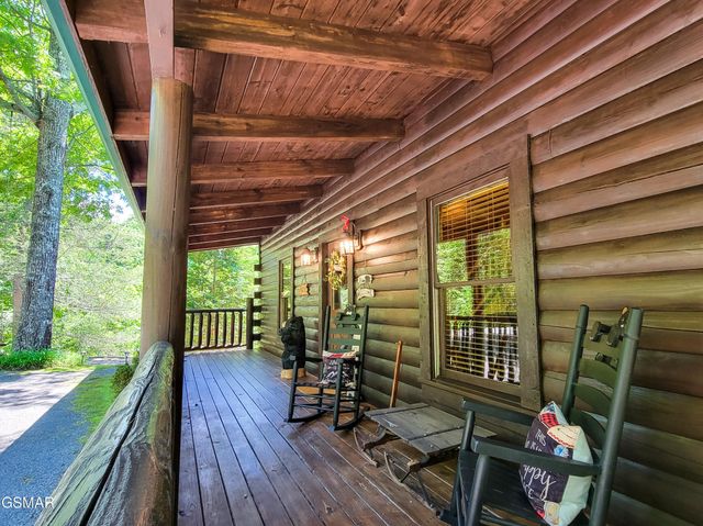 4723 Riversong Ridge Way, Sevierville, TN 37876