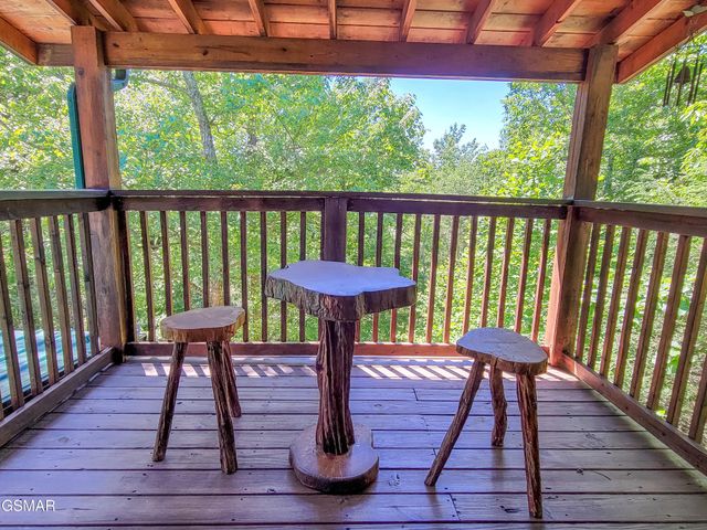 4723 Riversong Ridge Way, Sevierville, TN 37876