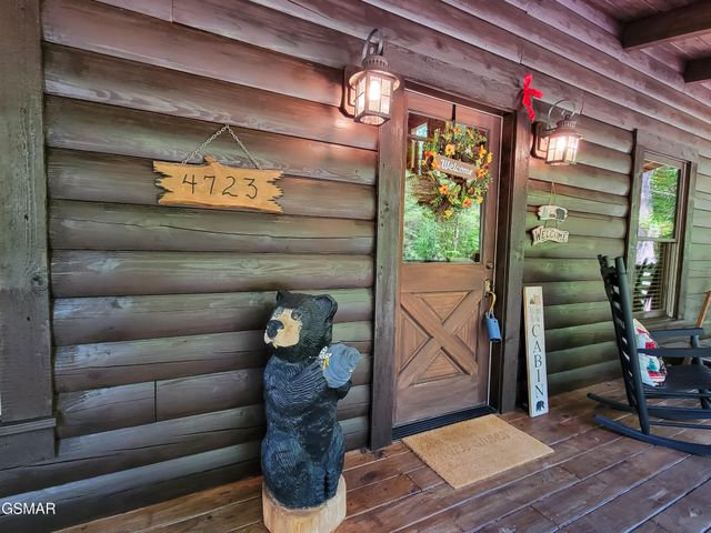 4723 Riversong Ridge Way, Sevierville, TN 37876