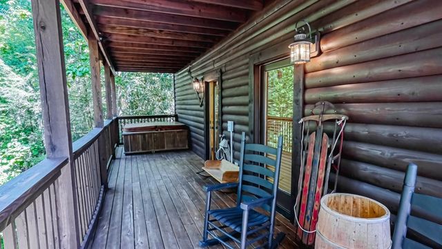 4723 Riversong Ridge Way, Sevierville, TN 37876