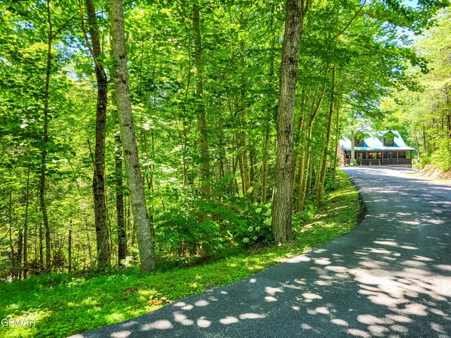 4723 Riversong Ridge Way, Sevierville, TN 37876