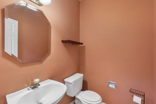 2986 Waters Edge Circle, Aurora, IL 60504