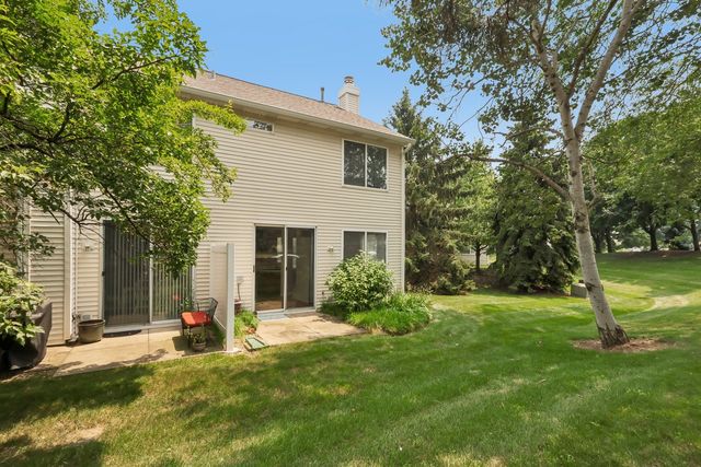 2986 Waters Edge Circle, Aurora, IL 60504