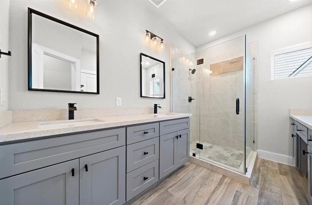 232 W 28th Street A, Houston, TX 77008