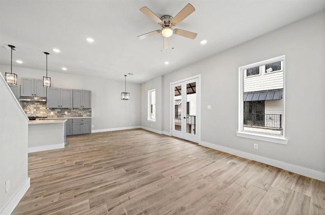 232 W 28th Street A, Houston, TX 77008