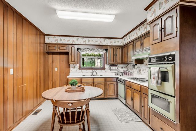 1204 Madison Creek Rd, Goodlettsville, TN 37072