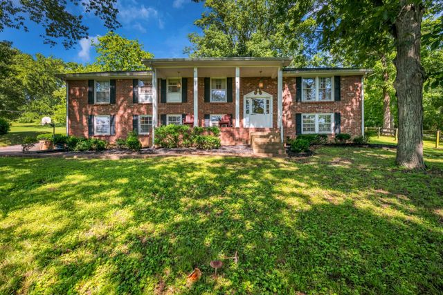 1204 Madison Creek Rd, Goodlettsville, TN 37072