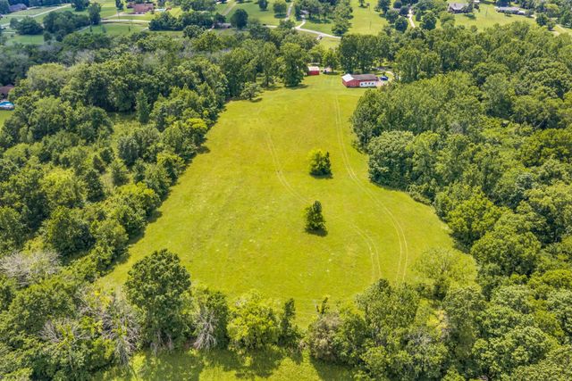 1204 Madison Creek Rd, Goodlettsville, TN 37072