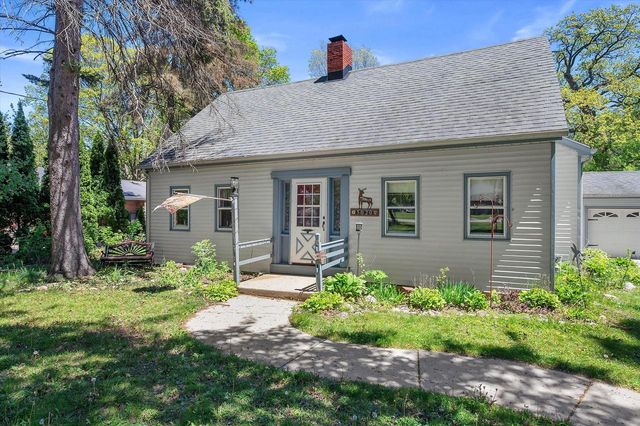 3020 124th STREET, West Allis, WI 53227