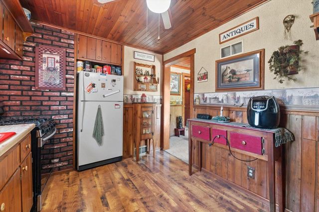 3020 124th STREET, West Allis, WI 53227