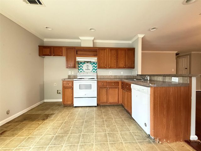 905 Grenshaw Street B, Houston, TX 77088