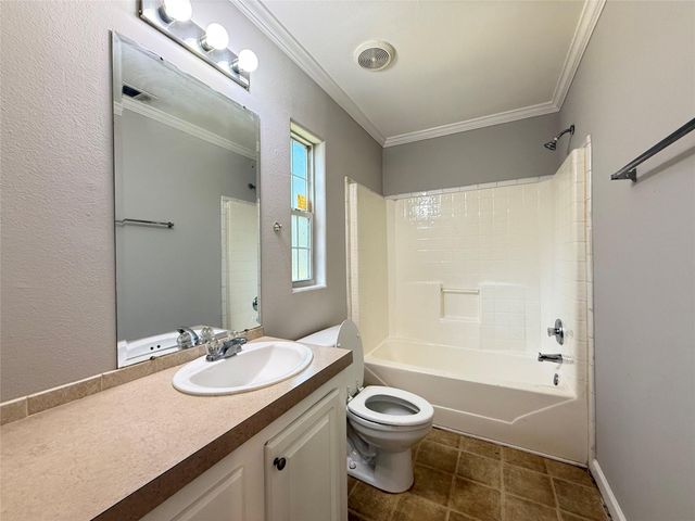905 Grenshaw Street B, Houston, TX 77088