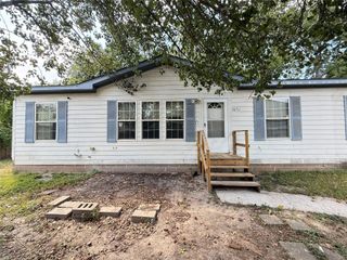 905 Grenshaw Street B, Houston, TX 77088