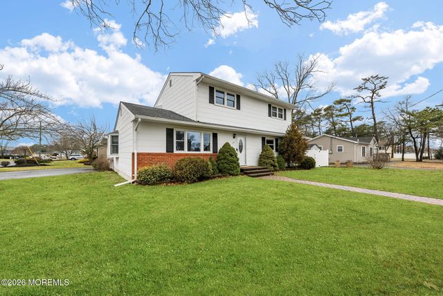 101 Havens Drive, Brick, NJ 08723