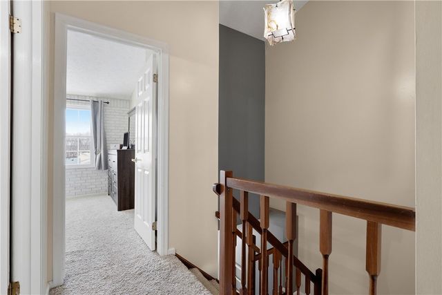 2518 Hawthorne Dr, North Fayette, PA 15071