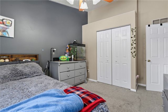 2518 Hawthorne Dr, North Fayette, PA 15071