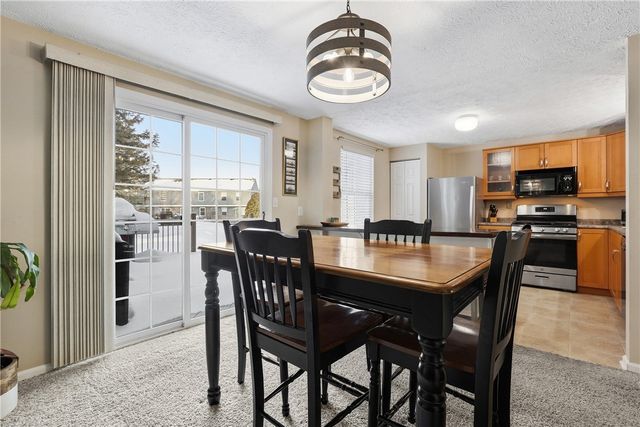 2518 Hawthorne Dr, North Fayette, PA 15071