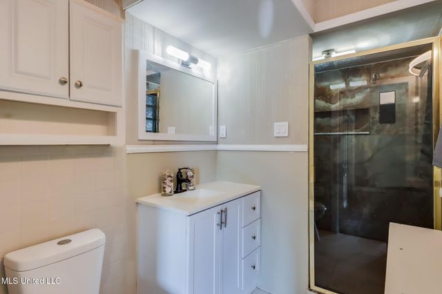 2704 Pine Avenue, Gulfport, MS 39501