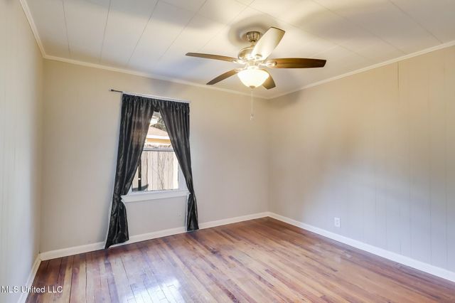 2704 Pine Avenue, Gulfport, MS 39501