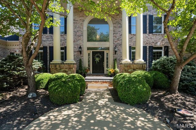 17702 Horse Creek Court, Chesterfield, MO 63005