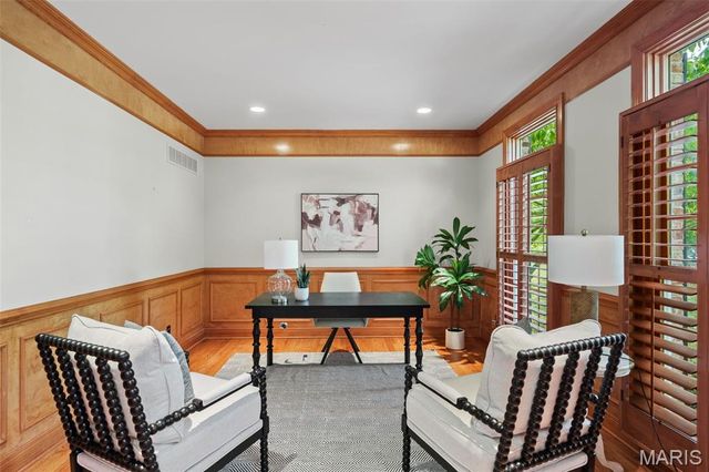 17702 Horse Creek Court, Chesterfield, MO 63005