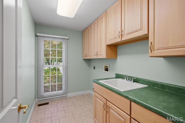 17702 Horse Creek Court, Chesterfield, MO 63005