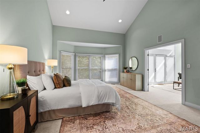 17702 Horse Creek Court, Chesterfield, MO 63005