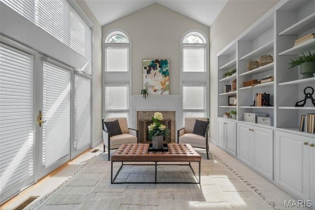 17702 Horse Creek Court, Chesterfield, MO 63005