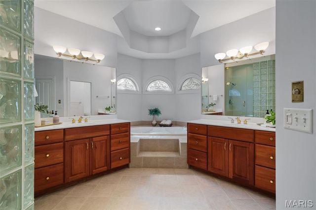 17702 Horse Creek Court, Chesterfield, MO 63005