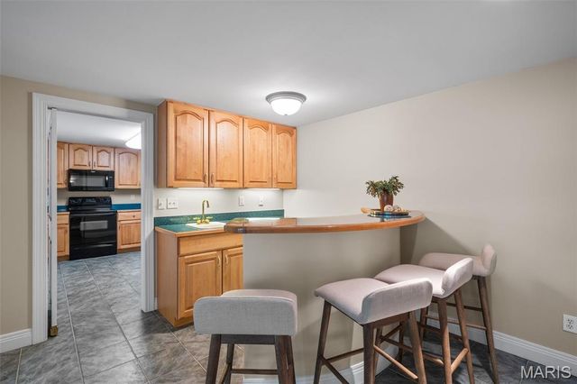 17702 Horse Creek Court, Chesterfield, MO 63005