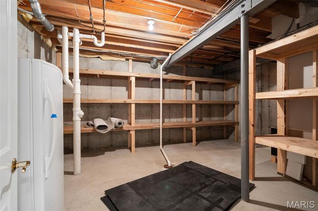 17702 Horse Creek Court, Chesterfield, MO 63005