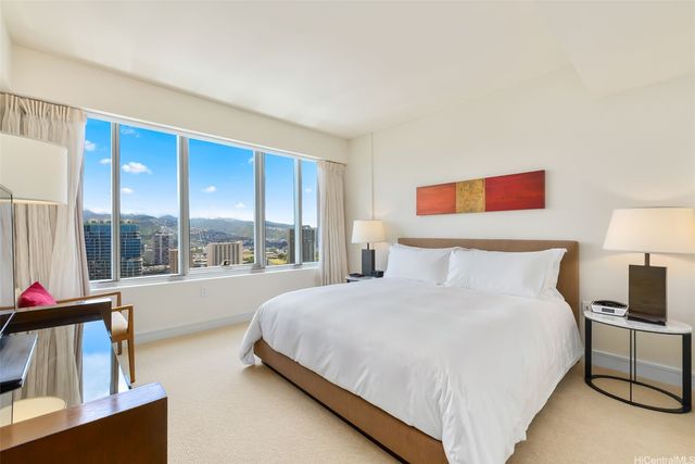 223 Saratoga Road 3501, Honolulu, HI 96815