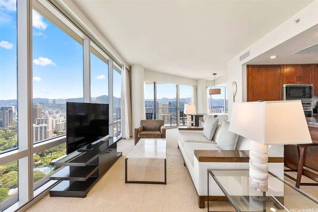 223 Saratoga Road 3501, Honolulu, HI 96815