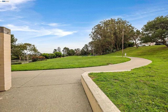 22 Buena Vista Rd, South San Francisco, CA 94080