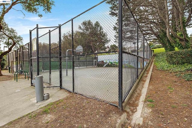 22 Buena Vista Rd, South San Francisco, CA 94080