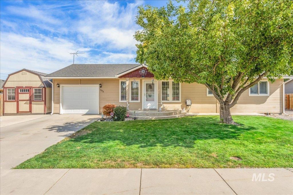 303 Walnut Street, New Plymouth, ID 83655