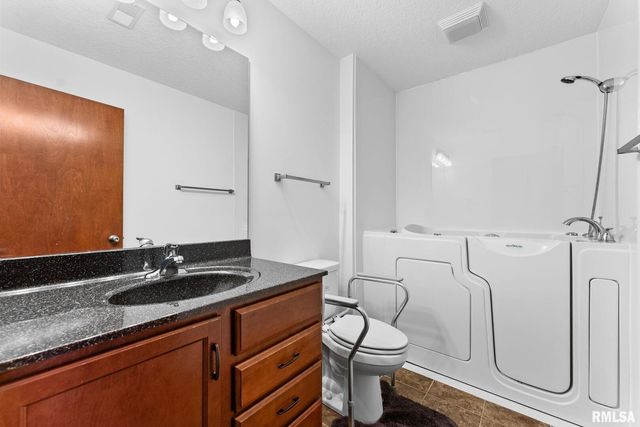 3705 W 46TH Street, Davenport, IA 52806